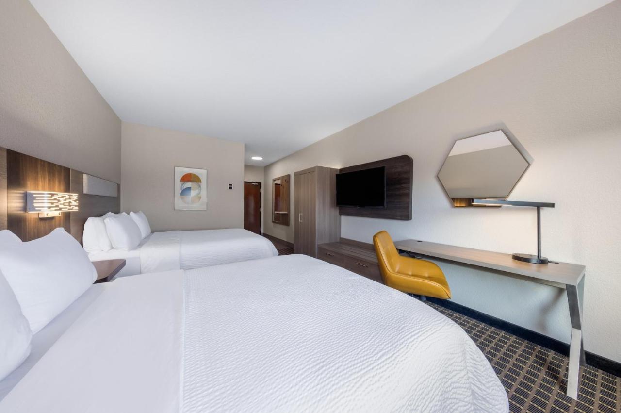 Holiday Inn Express & Suites Pittsburg By Ihg Exterior foto