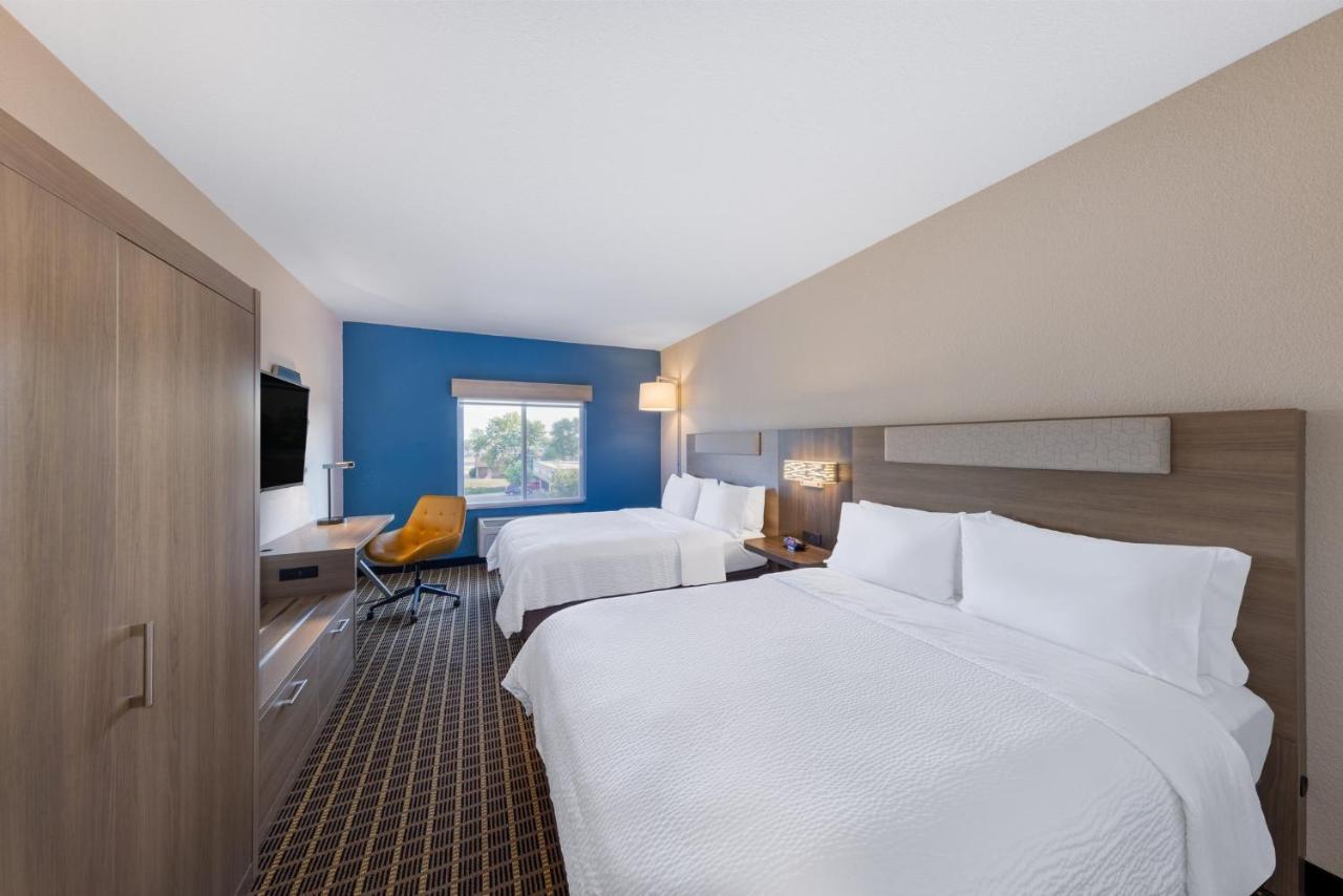 Holiday Inn Express & Suites Pittsburg By Ihg Exterior foto